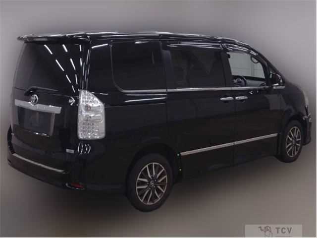 2013 Toyota Noah