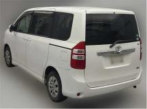 2013 Toyota Noah