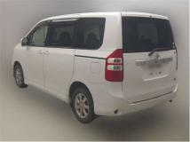 2013 Toyota Noah