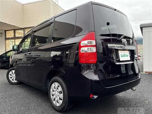 2013 Toyota Noah