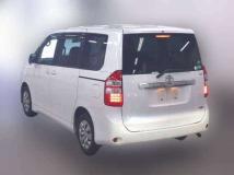 2013 Toyota Noah