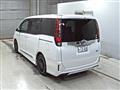 2014 Toyota Noah