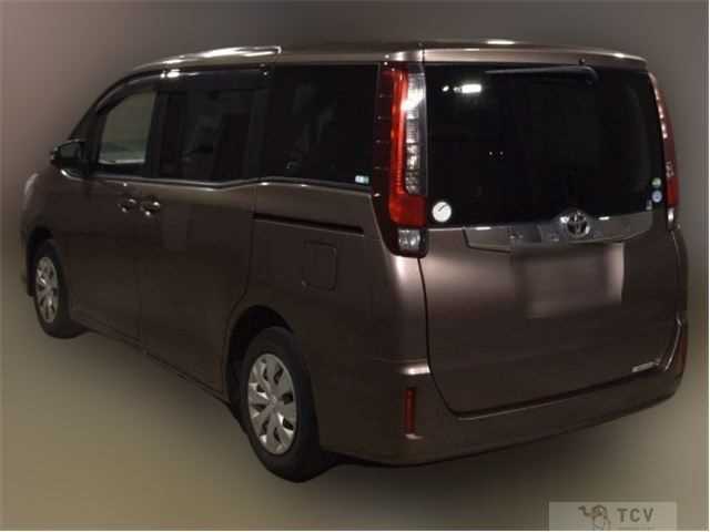 2014 Toyota Noah