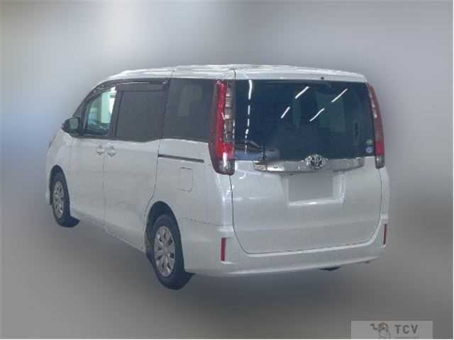 2014 Toyota Noah