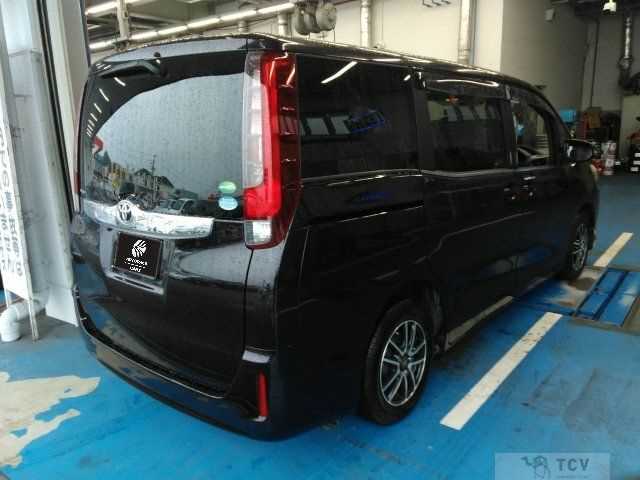 2014 Toyota Noah