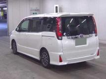 2014 Toyota Noah