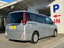 2014 Toyota Noah