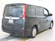 2015 Toyota Noah