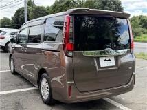 2015 Toyota Noah