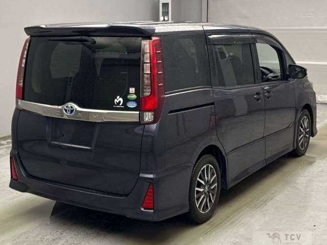 2015 Toyota Noah