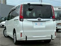 2015 Toyota Noah