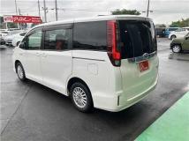 2015 Toyota Noah