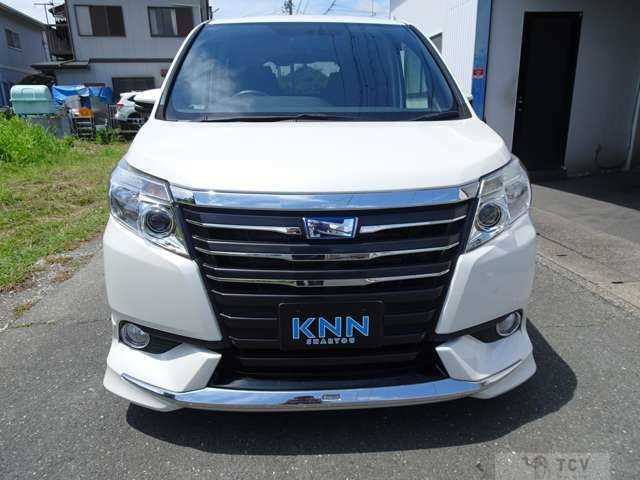 2015 Toyota Noah