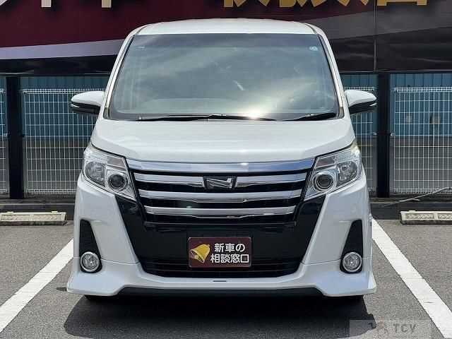 2015 Toyota Noah