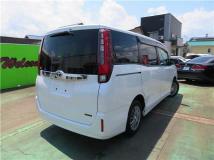 2015 Toyota Noah