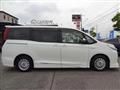 2015 Toyota Noah