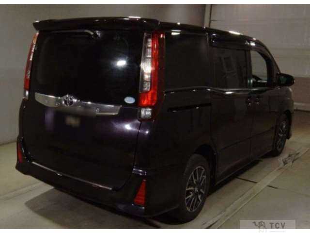 2015 Toyota Noah