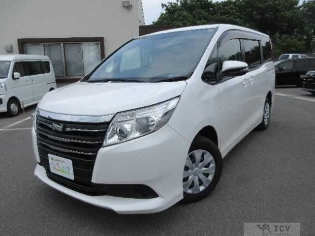 2015 Toyota Noah