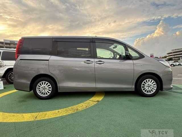 2015 Toyota Noah