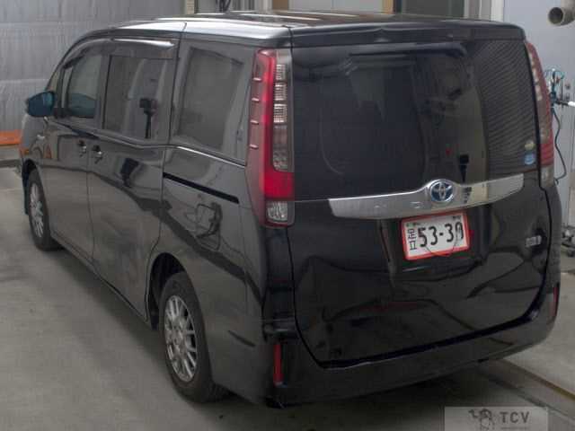 2016 Toyota Noah