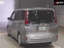 2016 Toyota Noah