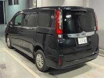 2016 Toyota Noah