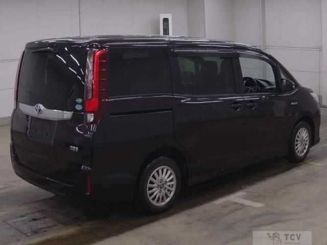 2016 Toyota Noah