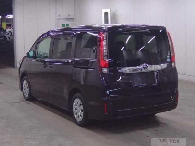 2016 Toyota Noah