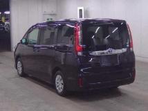 2016 Toyota Noah