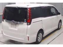 2016 Toyota Noah