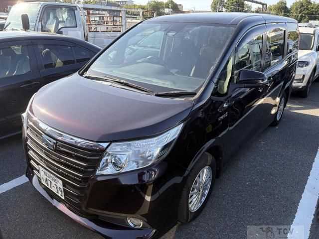2016 Toyota Noah