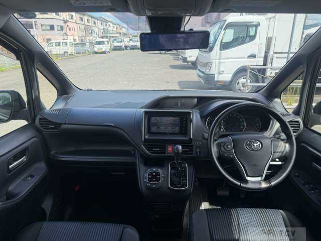 2016 Toyota Noah