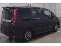 2016 Toyota Noah