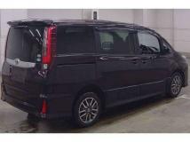 2016 Toyota Noah