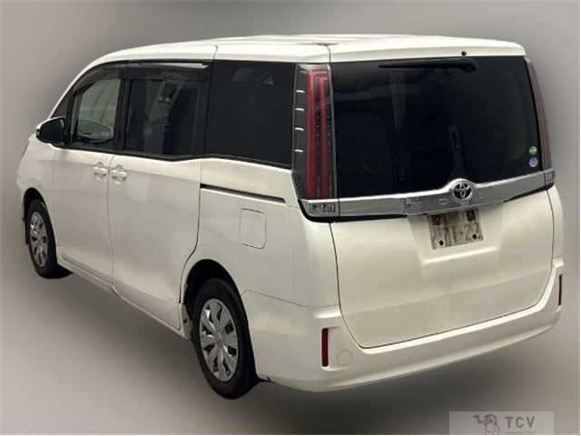 2017 Toyota Noah