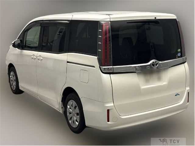 2017 Toyota Noah