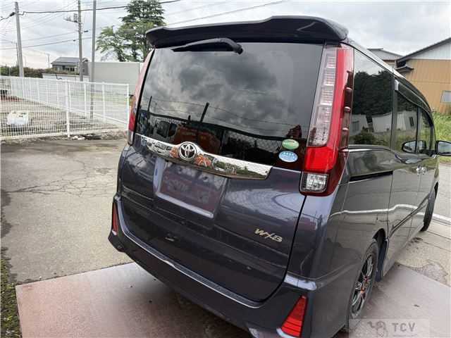 2017 Toyota Noah
