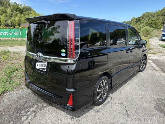 2017 Toyota Noah