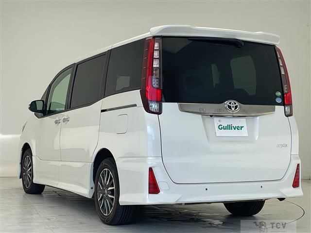 2017 Toyota Noah