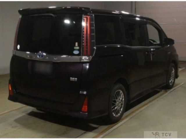 2017 Toyota Noah