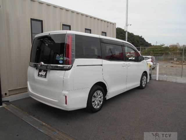 2017 Toyota Noah