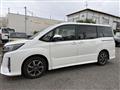 2017 Toyota Noah