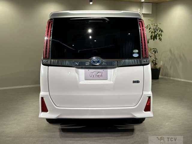 2017 Toyota Noah