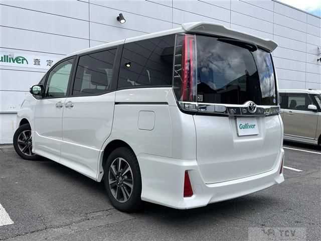 2017 Toyota Noah