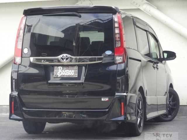 2017 Toyota Noah