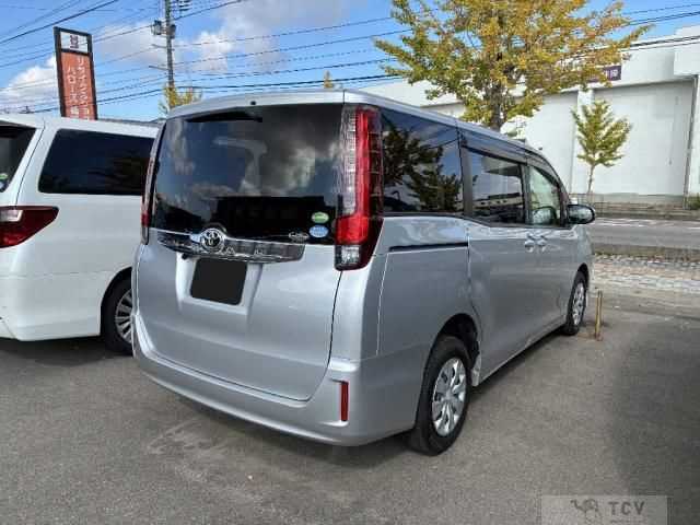 2017 Toyota Noah