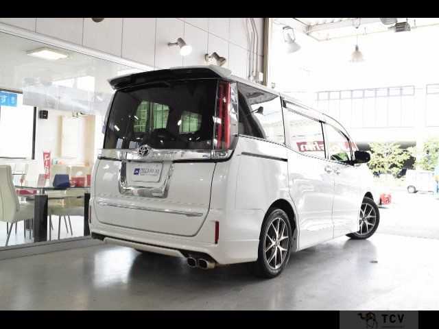 2017 Toyota Noah