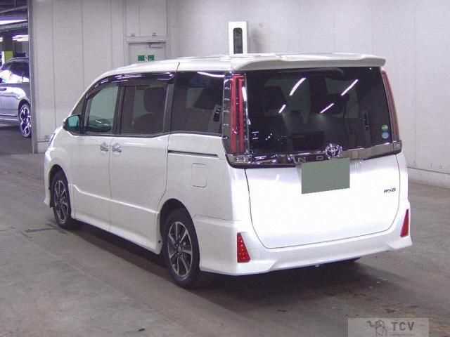 2018 Toyota Noah