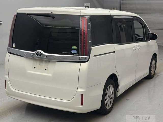 2018 Toyota Noah