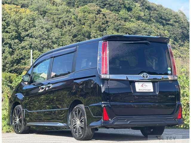 2018 Toyota Noah